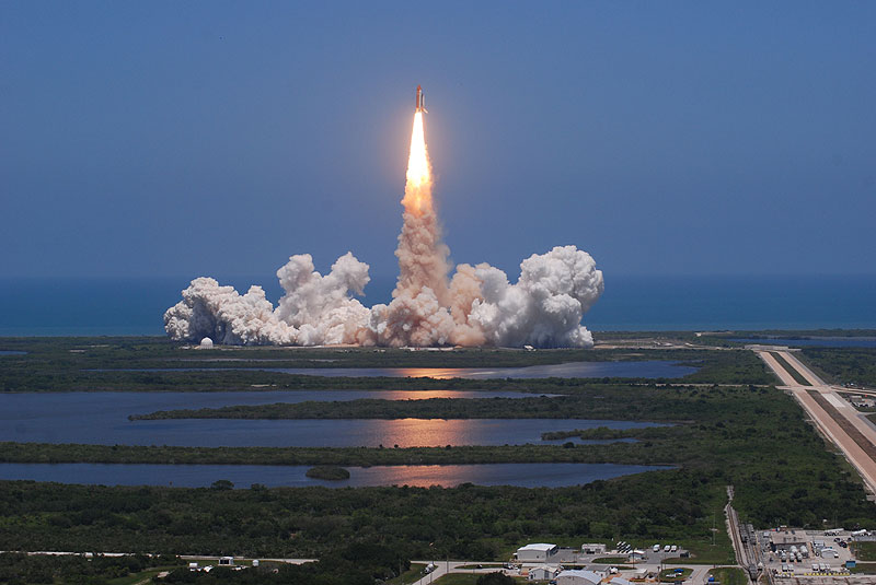 Atlantis launches on final planned flight