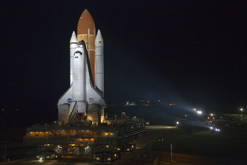 Space shuttle Endeavour's final path to the pad