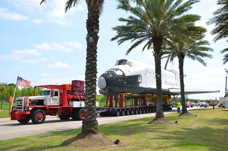 Sunday drive: Space shuttle replica's road trip to Space Center Houston