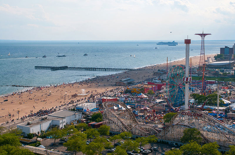 Space shuttle at sea: Enterprise sails for NYC's Intrepid, via New Jersey