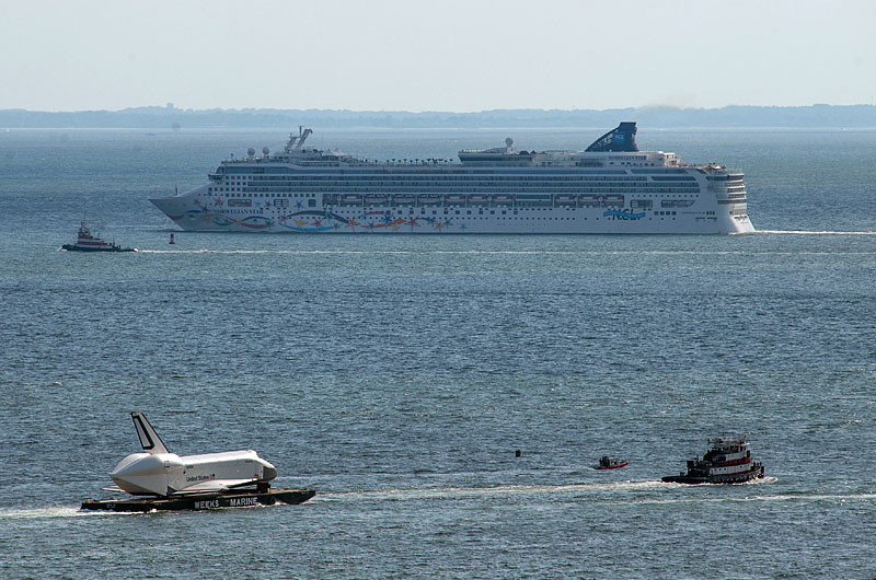 Space shuttle at sea: Enterprise sails for NYC's Intrepid, via New Jersey