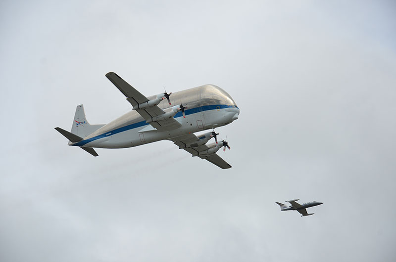 NASA space shuttle trainer lands at Seattle's Museum of Flight