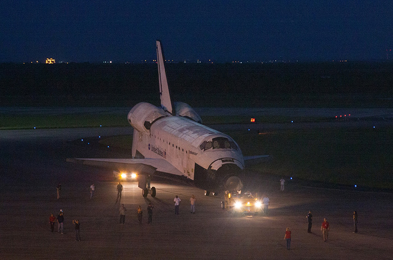 Space shuttle Endeavour mounted on 747 jet for final flight to L.A.