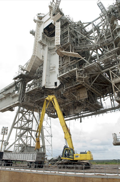 Space shuttle launch pad 'cleaned' of historic towers