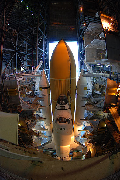 Space shuttle Discovery makes last trip to launch pad