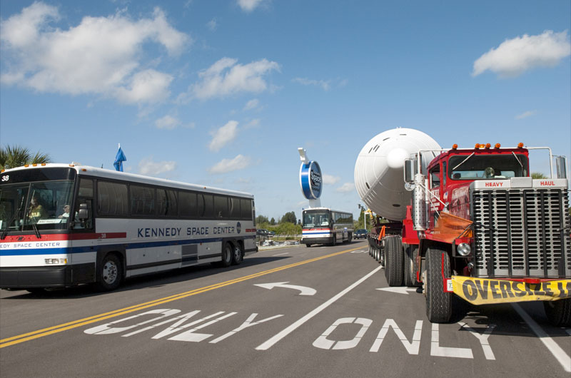 NASA's Fla. visitor center clearing way for Atlantis arrival