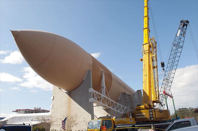 NASA's Fla. visitor center clearing way for Atlantis arrival