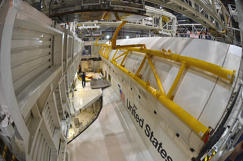 NASA shuts doors, pulls plug on shuttle Discovery