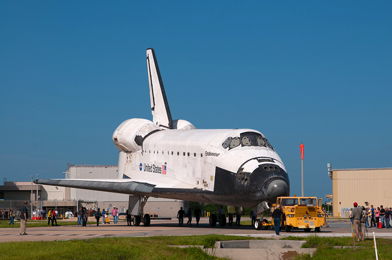 Trading places, space shuttles meet nose-to-nose for a final time